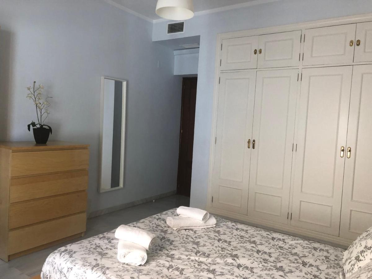 Santa Ana - Palacio Del Infantado Seville Ngoại thất bức ảnh